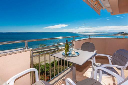 Apartmani Lorena Привлака Экстерьер фото